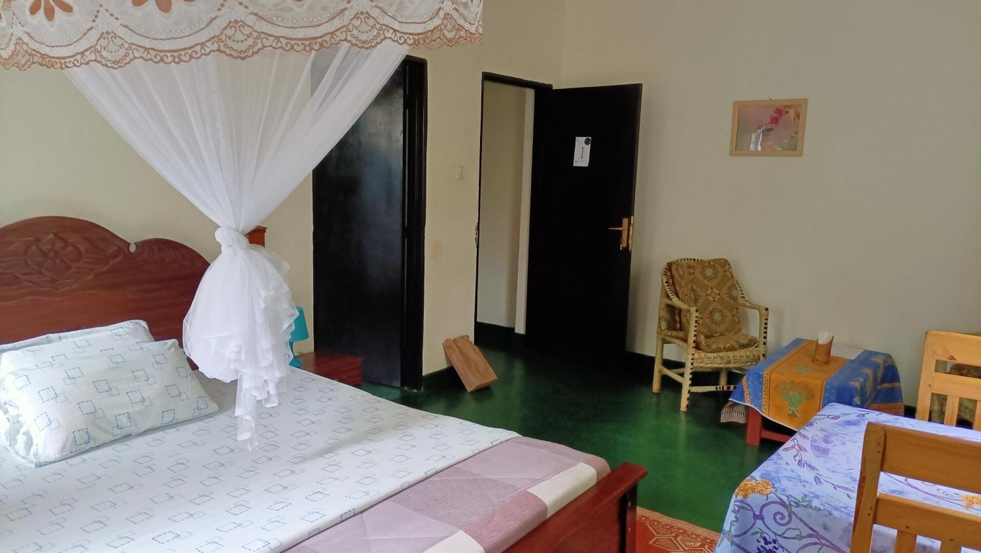 Colibri Taverne & Guest House Gisenyi Room photo